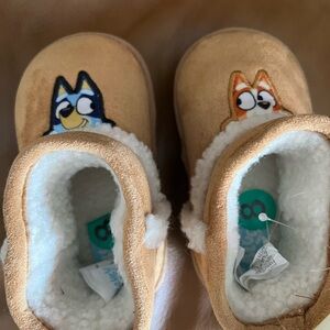 Cozy Tan Kids Boots with Cartoon Design